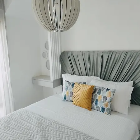 Apartment Blue Berry *